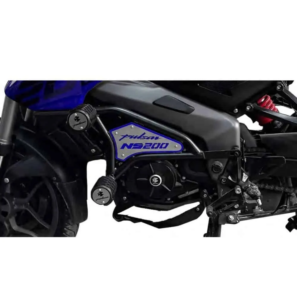 Slider Pulsar NS 200 M4 Lujo, vista 4