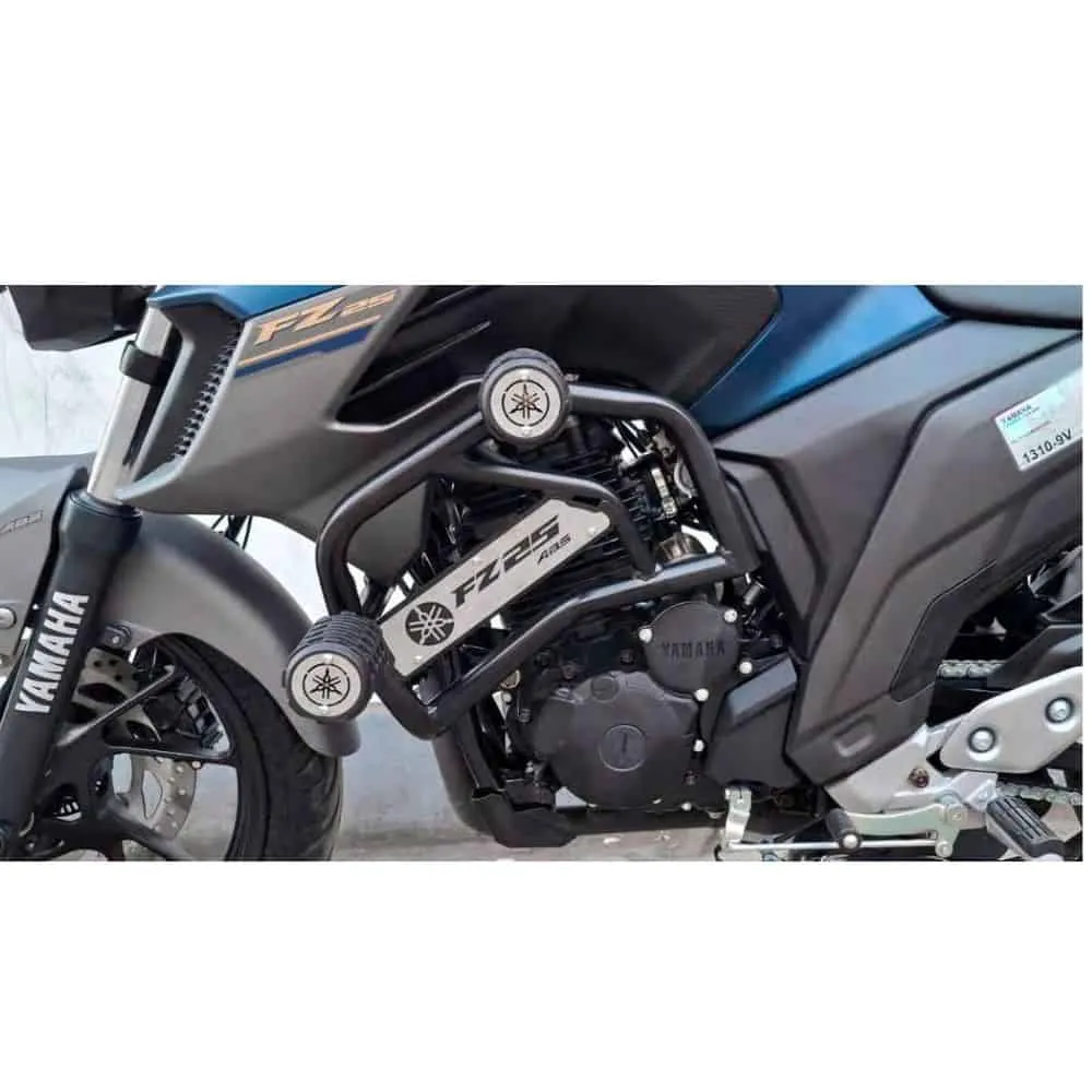 Slider Yamaha FZ 25 Lujo, vista 2