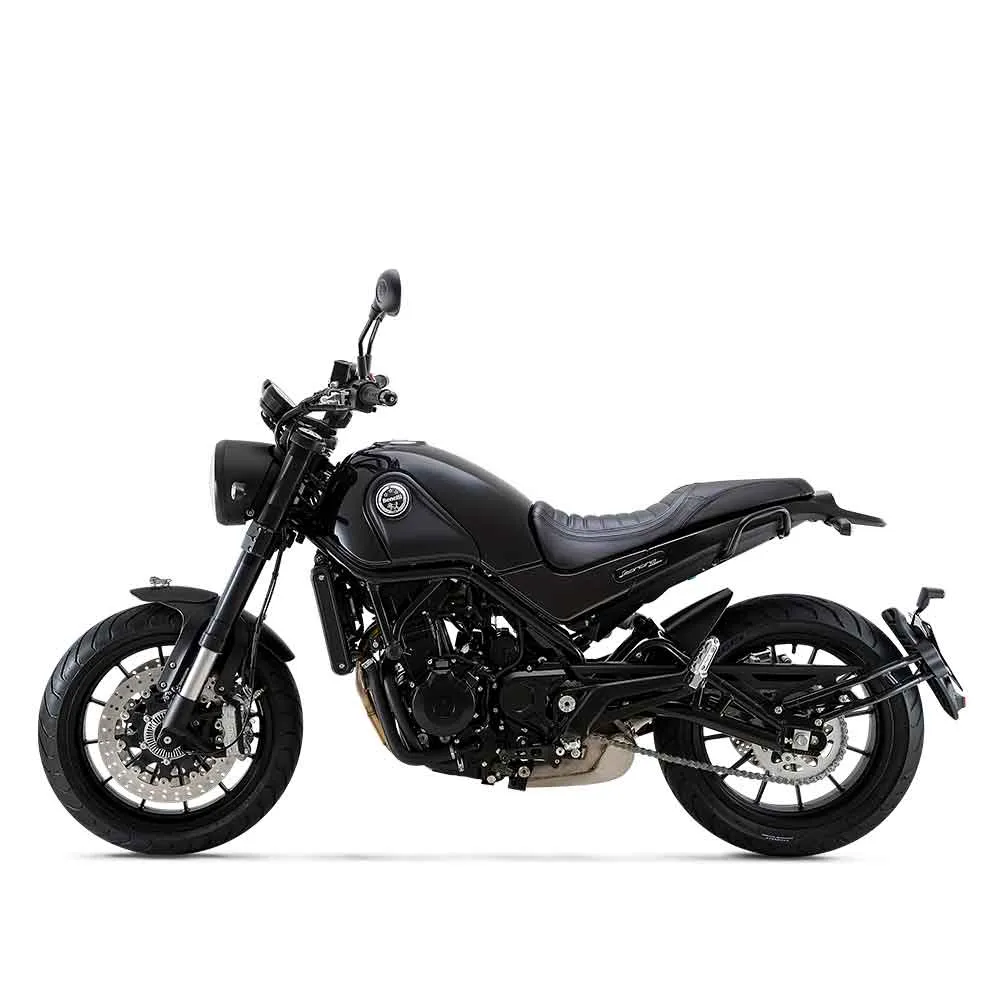 Benelli Leoncino 500, vista 3