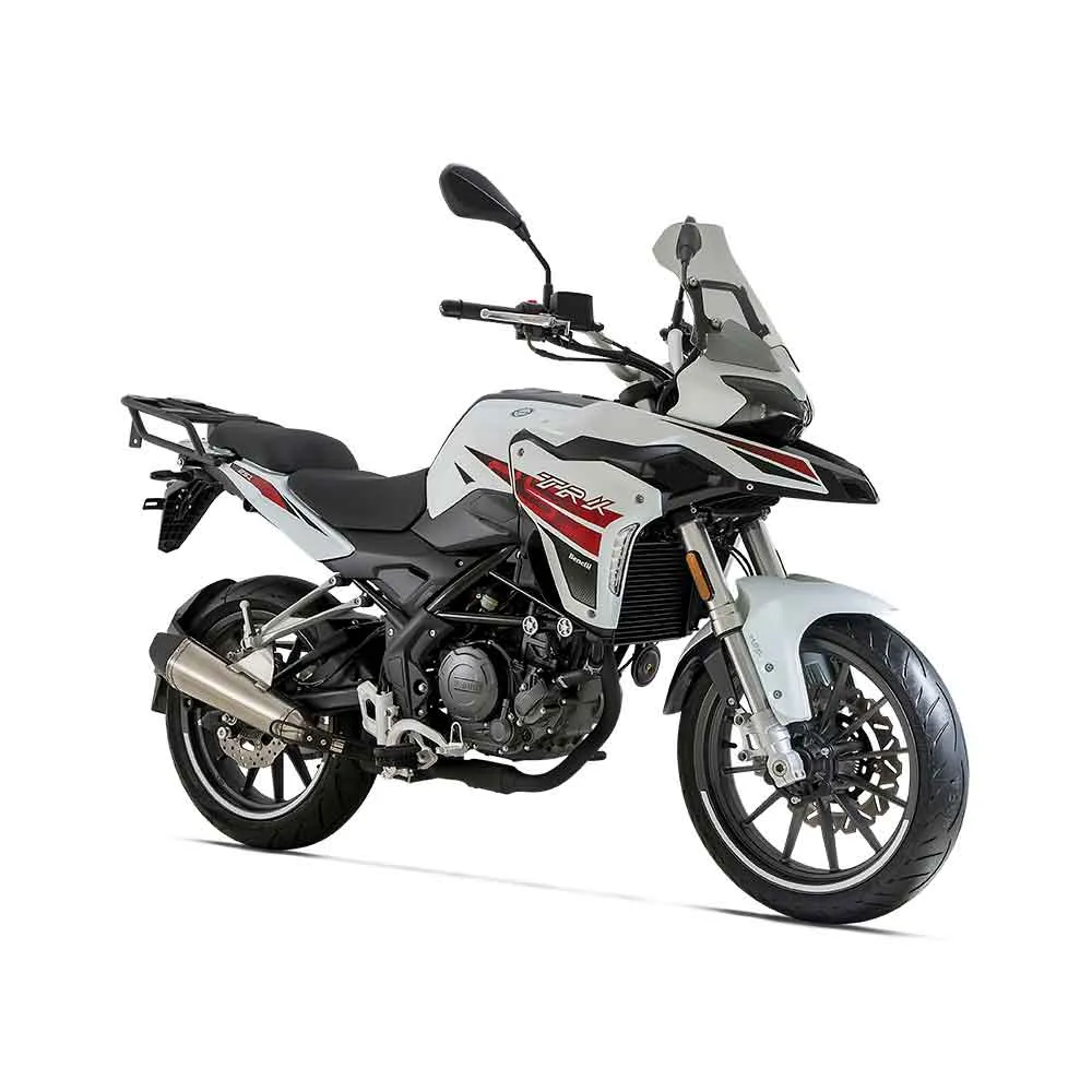 Benelli TRK 251, vista 4